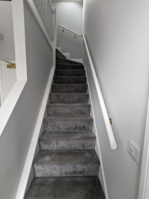 31 High Street - Modern & Stylish 2-Bed Apartment - Inc Parking Husbands Bosworth Exterior foto